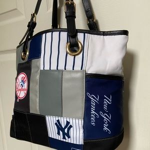 New York Yankees Tote Bag by The Bradford Exchange